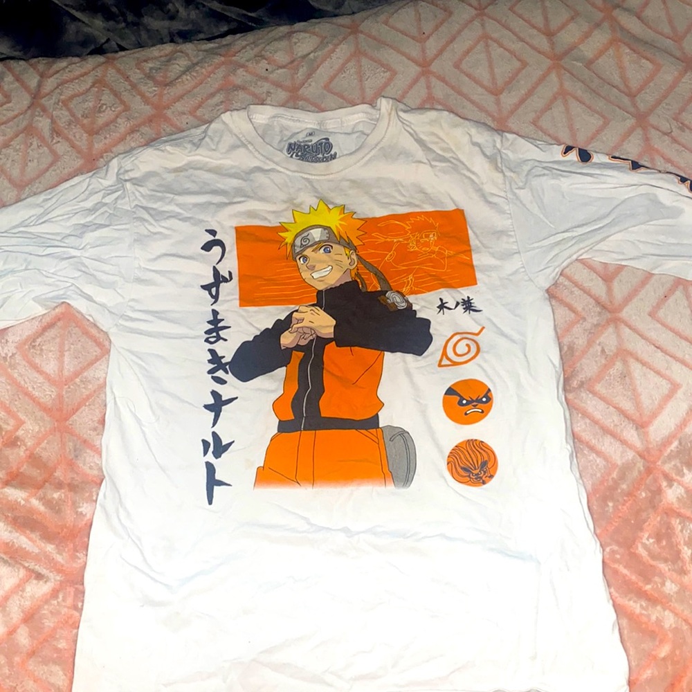 Naruto long sleeve size medium had been used once only no stains on it